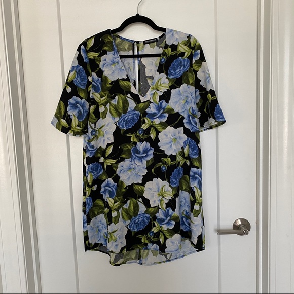 Blue Magnolia Mini Dress - Picture 4 of 5